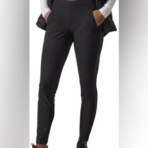 Athleta headlands hybrid Moto legging